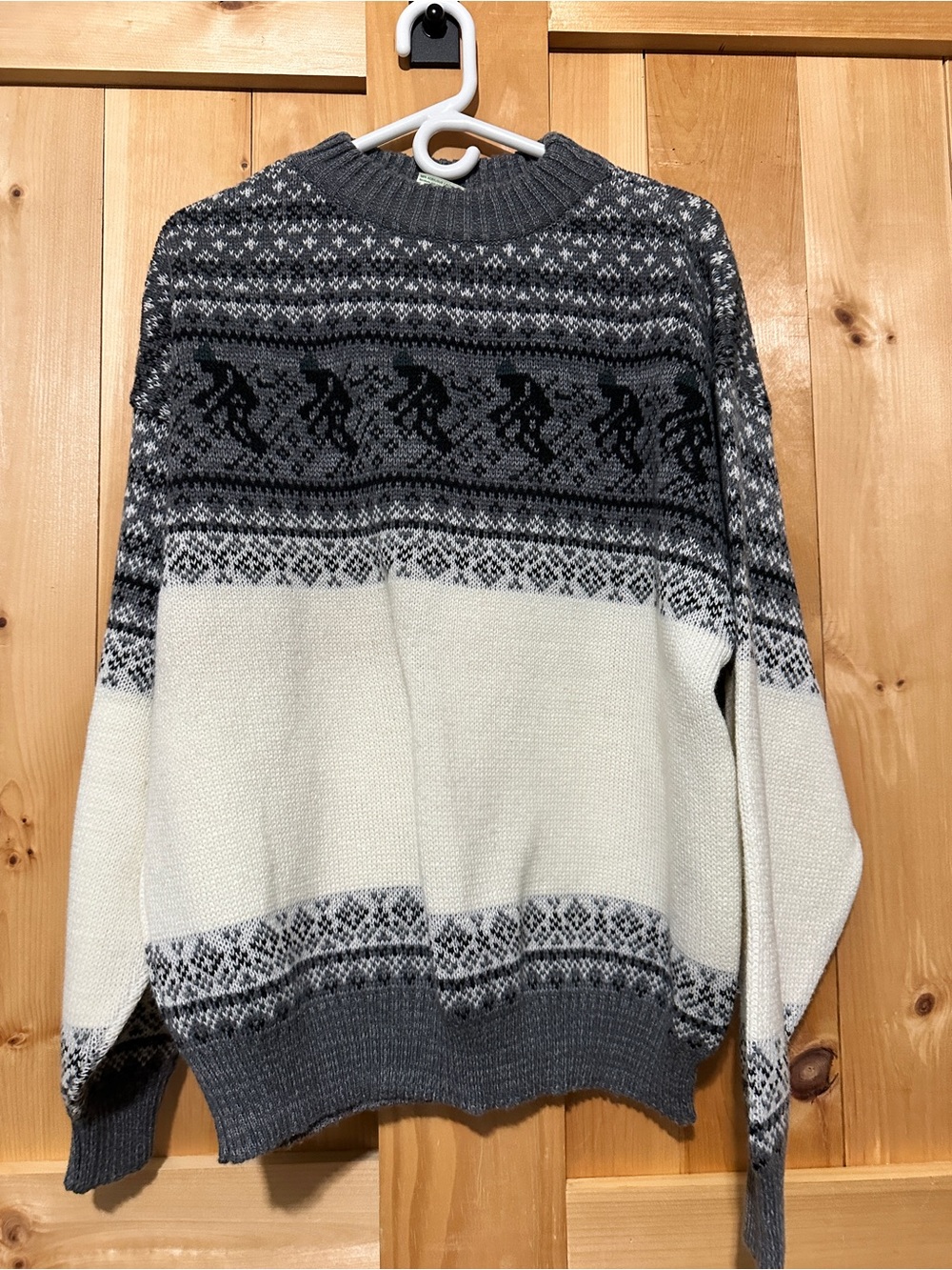 Men's Gray and White Fair Isle Crewneck Sweater